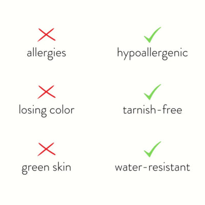 長方形のシルバーイヤリング